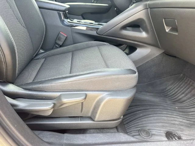 Used 2022 Red Buick Preferred image 25