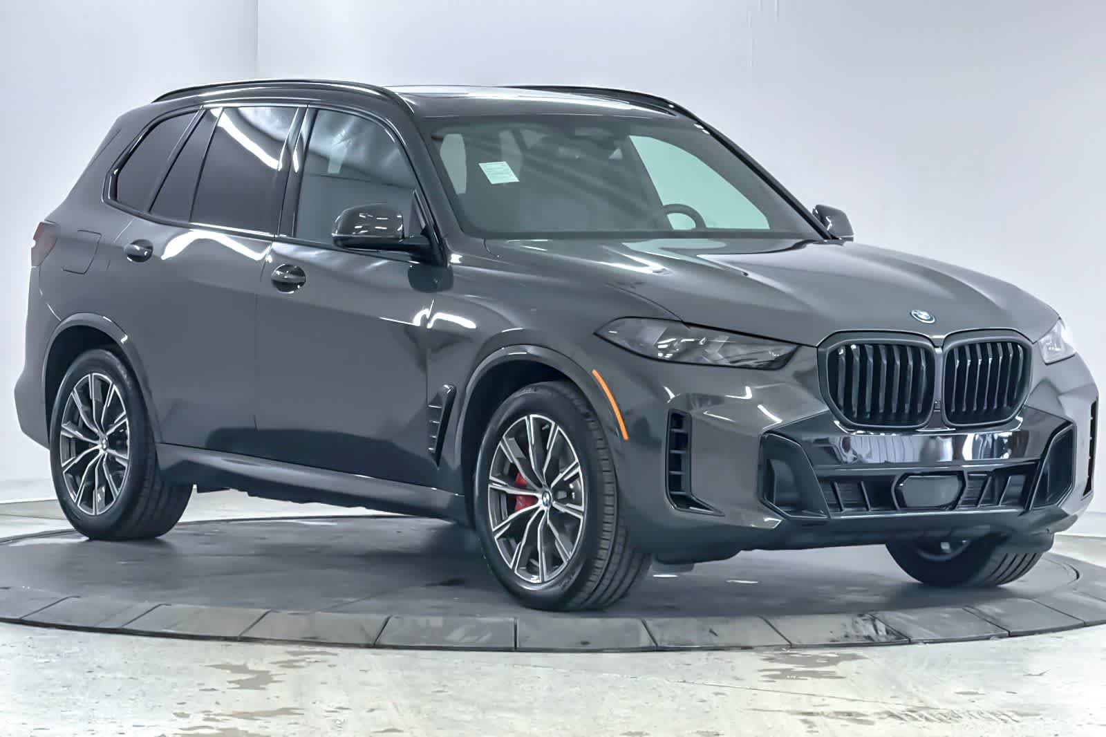 New 2026 Dravit Grey Metallic BMW xDrive50e image 9
