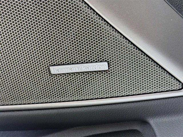 Used 2026 Alpine White BMW 330i image 19