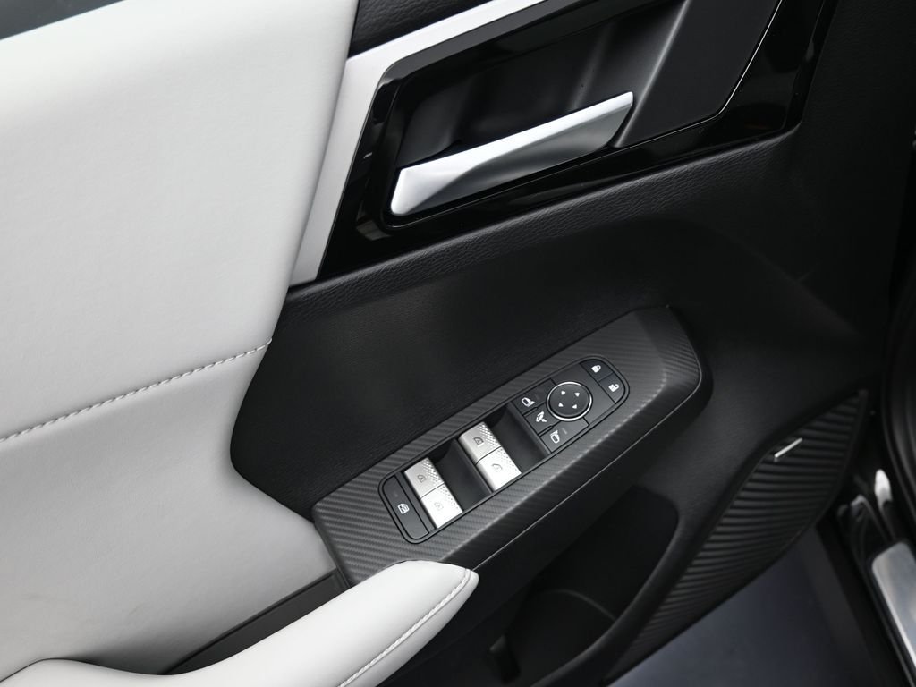 New 2026 Black Mitsubishi SE 1.5T S-AWC image 12