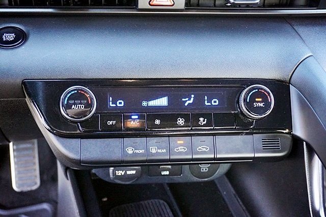 Used 2025 Gray Hyundai SEL Sport image 24