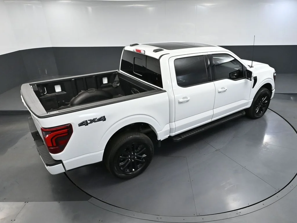 Used 2025 White Ford Lariat image 59