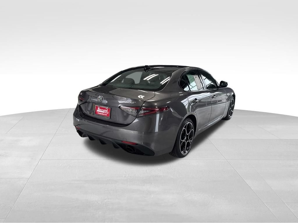 Used 2024 Gray Alfa Romeo Veloce image 5