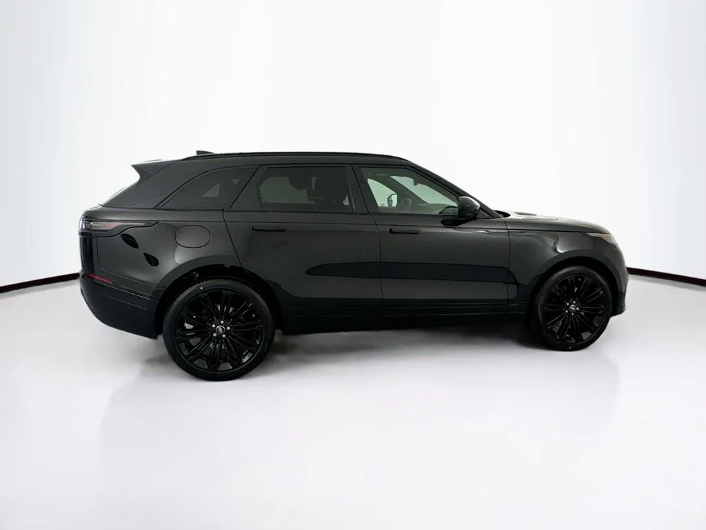 New 2026 Santorini Black Land Rover Autobiography image 4