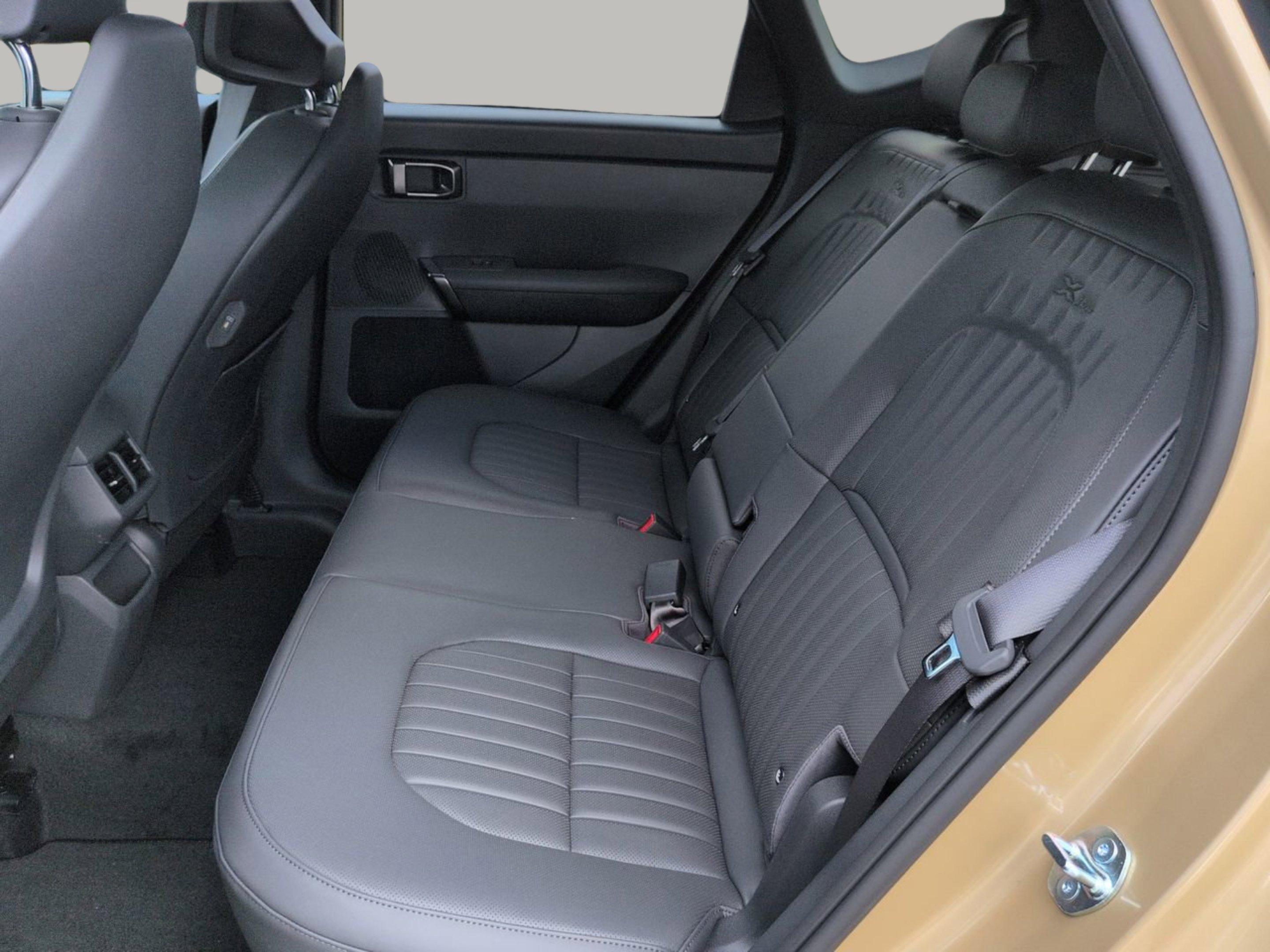 New 2027 Terrain Brown Kia X-Line S image 18