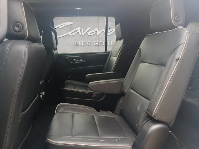 Used 2022 White GMC SLT image 23