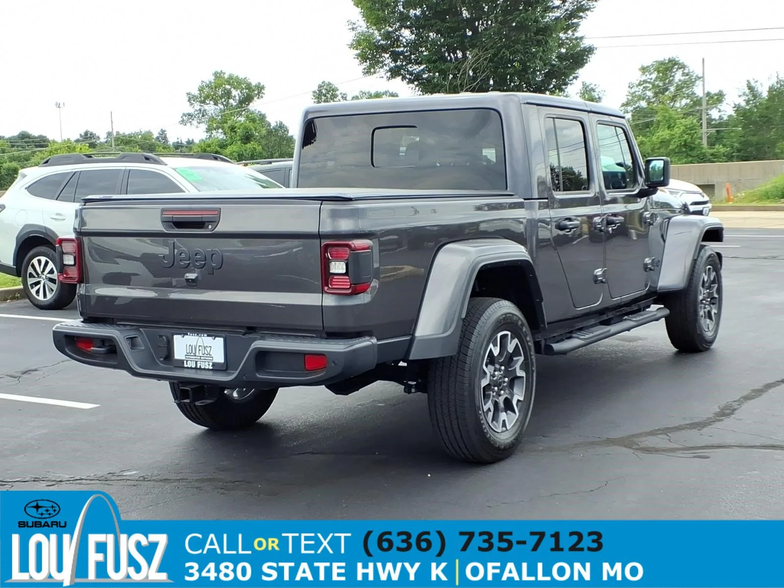 Used 2025 Granite Crystal Metallic Clearcoat Jeep Sport S image 26