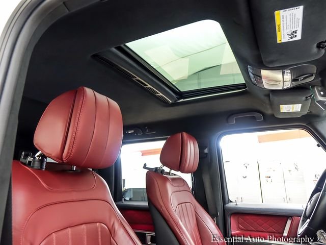 Used 2022 White Mercedes-Benz G 550 image 39