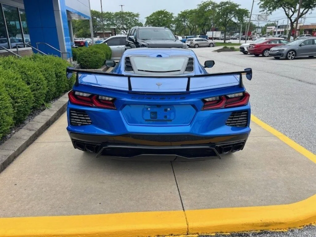 2025 Chevrolet Corvette 2LT - Photo 8