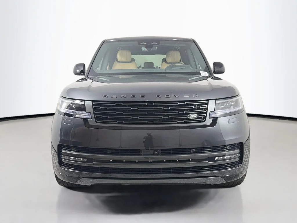 New 2026 Carpathian Grey Land Rover SE LWB 7-Seats / V8 image 2