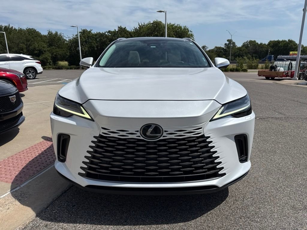 Used 2024 White Lexus 350 Luxury image 2