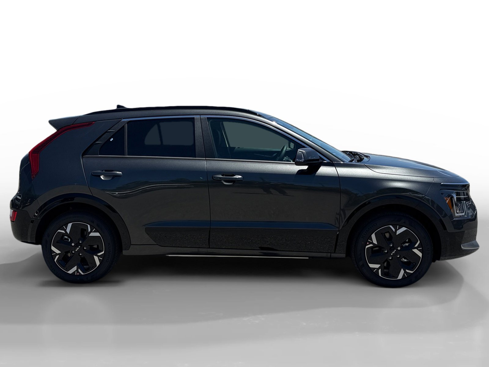 New 2026 Interstellar Gray Kia WIND image 6