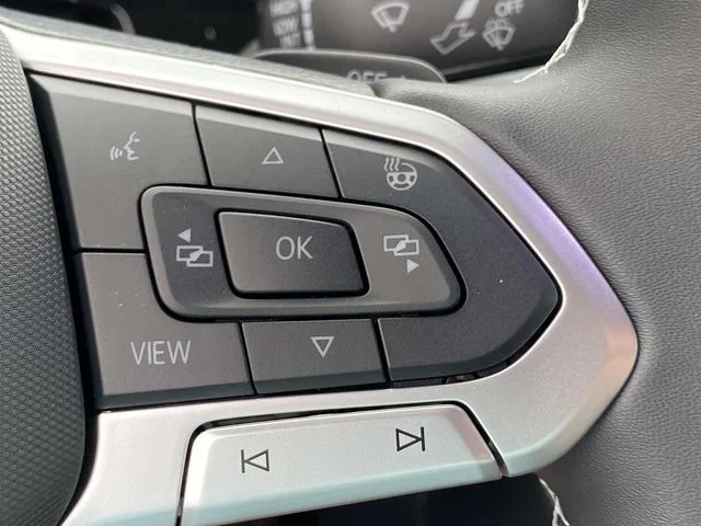 2025 Volkswagen Atlas SE w/Tech - Photo 20