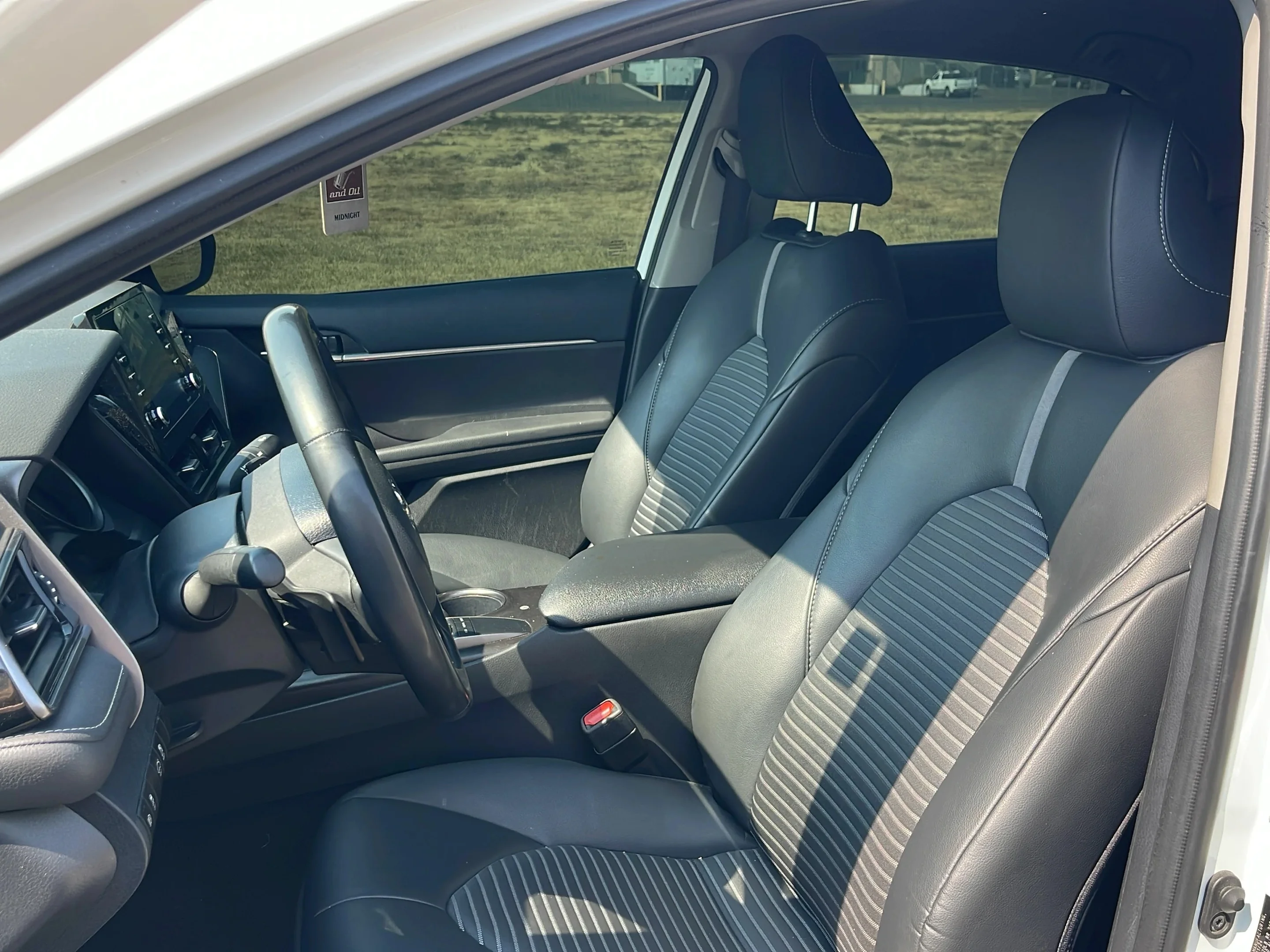 2024 Toyota Camry SE - Photo 9