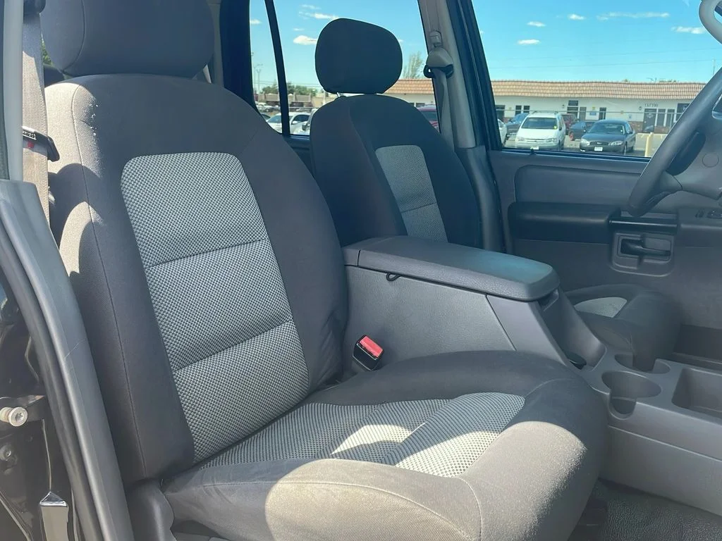 Used 2005  Ford Adrenalin image 18