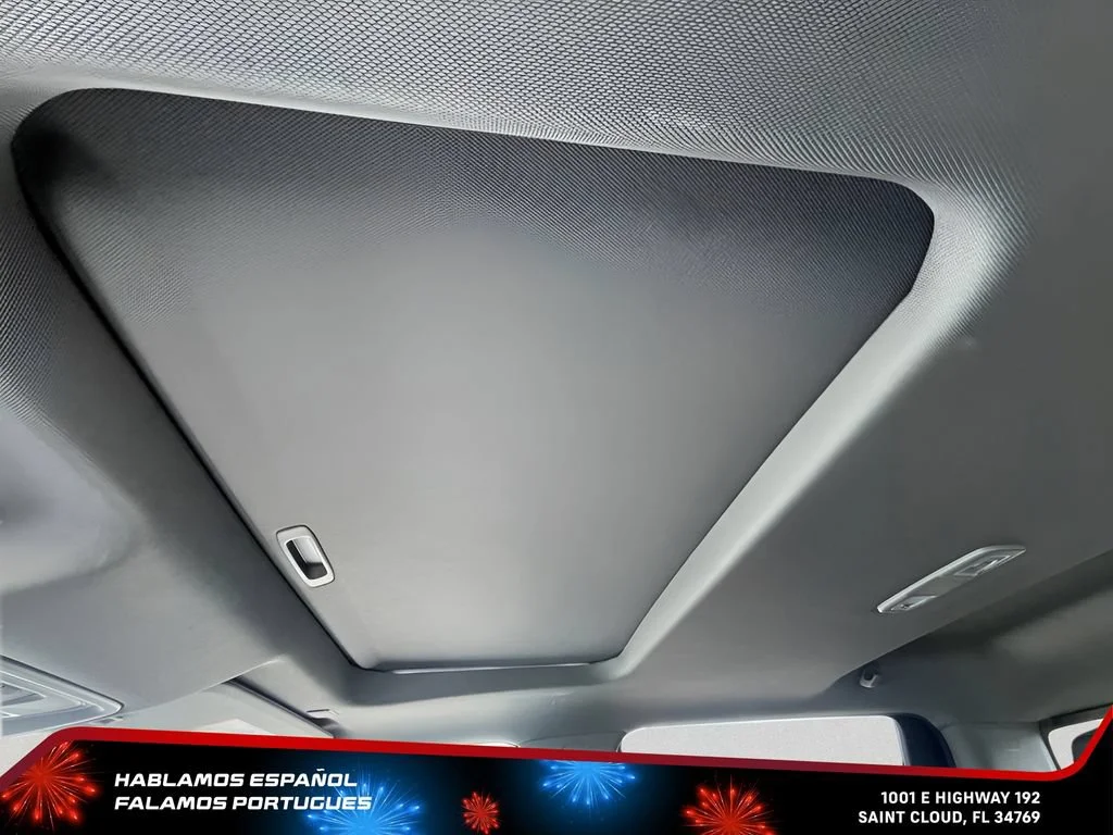 Used 2025 Summit White GMC Denali image 34