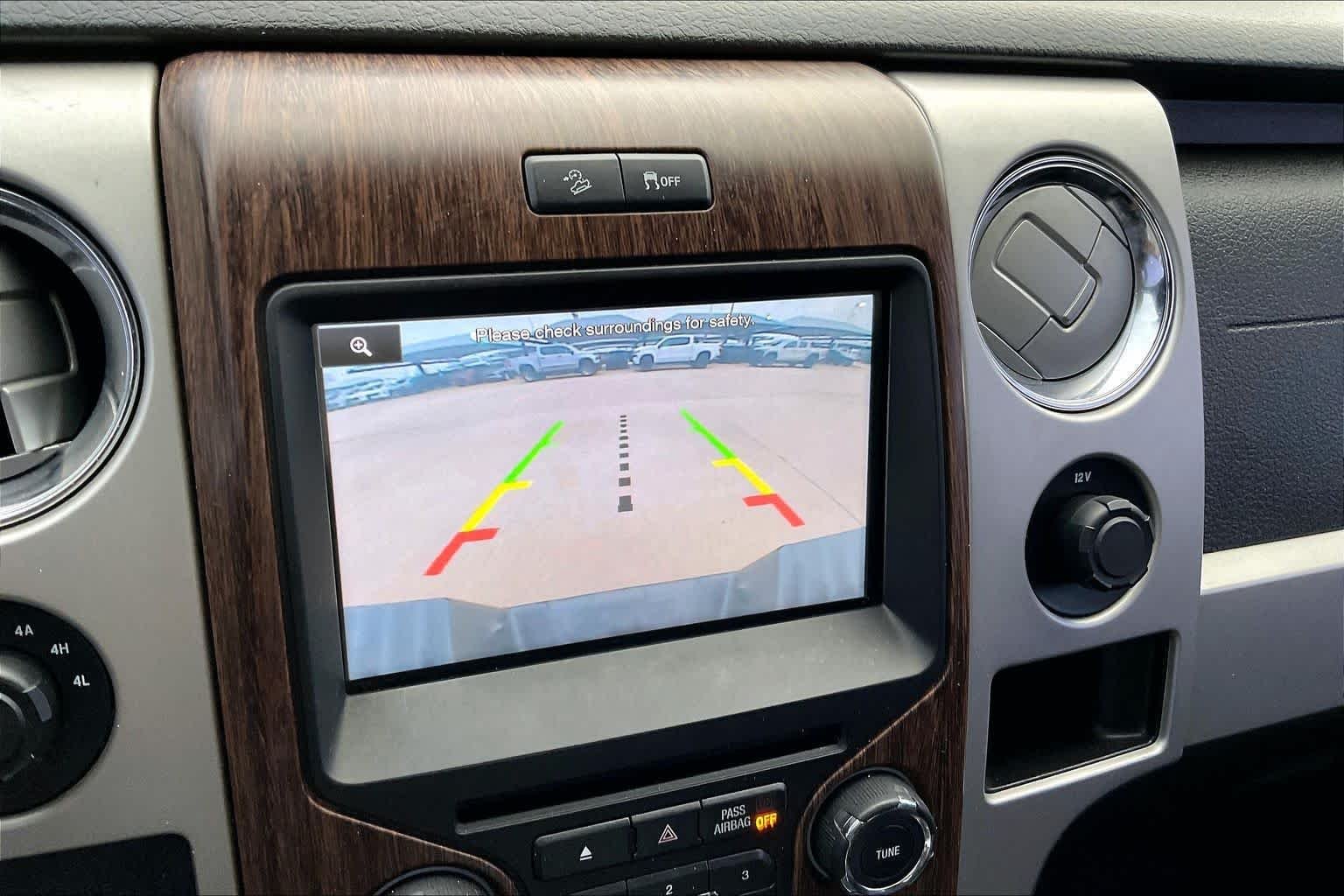 Used 2014 Tuxedo Black Metallic Ford Lariat image 27
