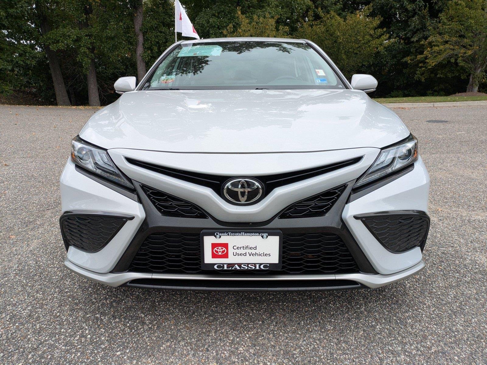 Used 2024  Toyota XSE image 9
