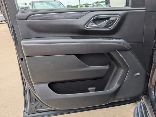 Used 2023 Titanium Rush Metallic GMC SLT image 16