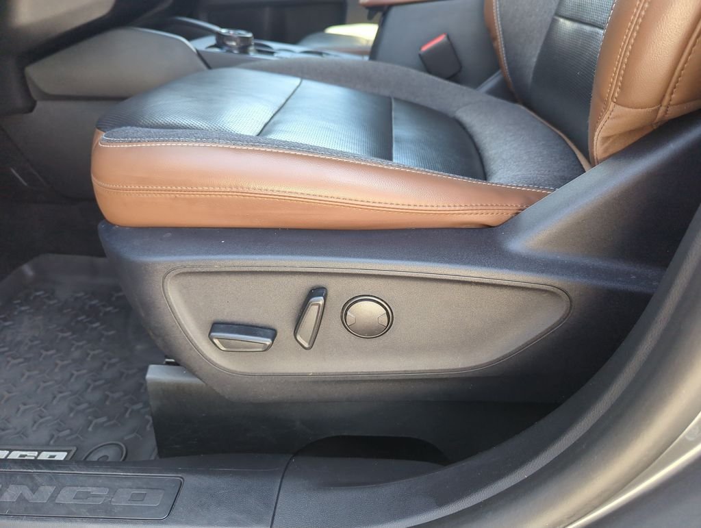 Used 2021 Gray Ford Outer Banks image 13