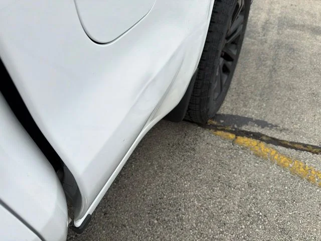 Used 2019 Summit White Chevrolet LT image 10