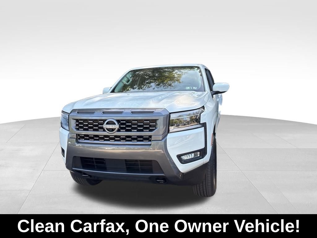 2025 Nissan Frontier SL photo 2