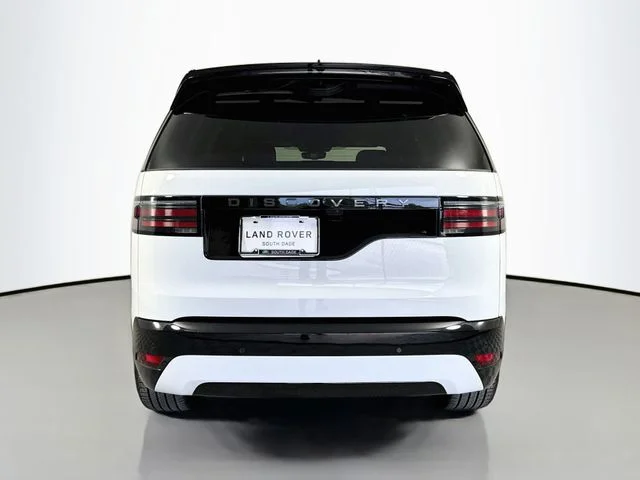 New 2026 Fuji White Land Rover Dynamic SE image 6