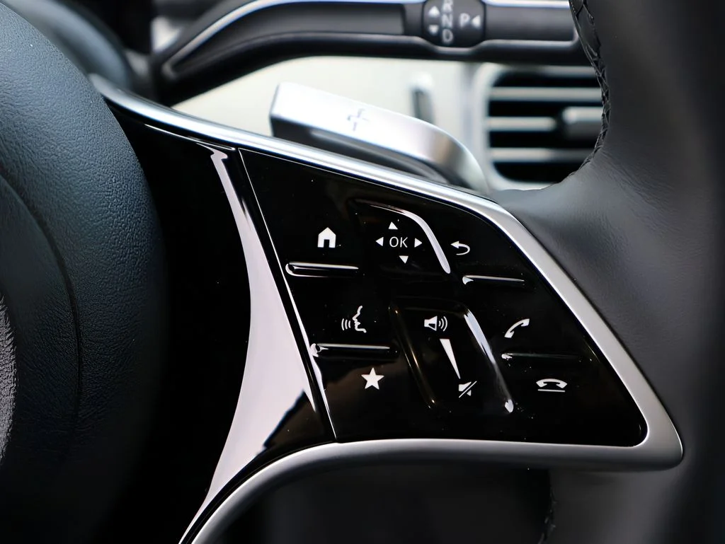 New 2026 Obsidian Black Metallic Mercedes-Benz GLE 450 image 32