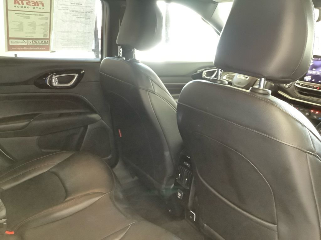 Used 2025 White Jeep Trailhawk image 17