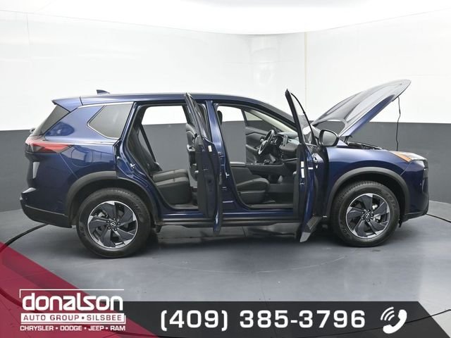 2025 Nissan Rogue SV - Photo 21