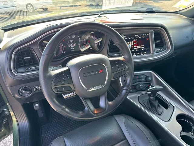 Used 2022 Green Dodge SXT image 25
