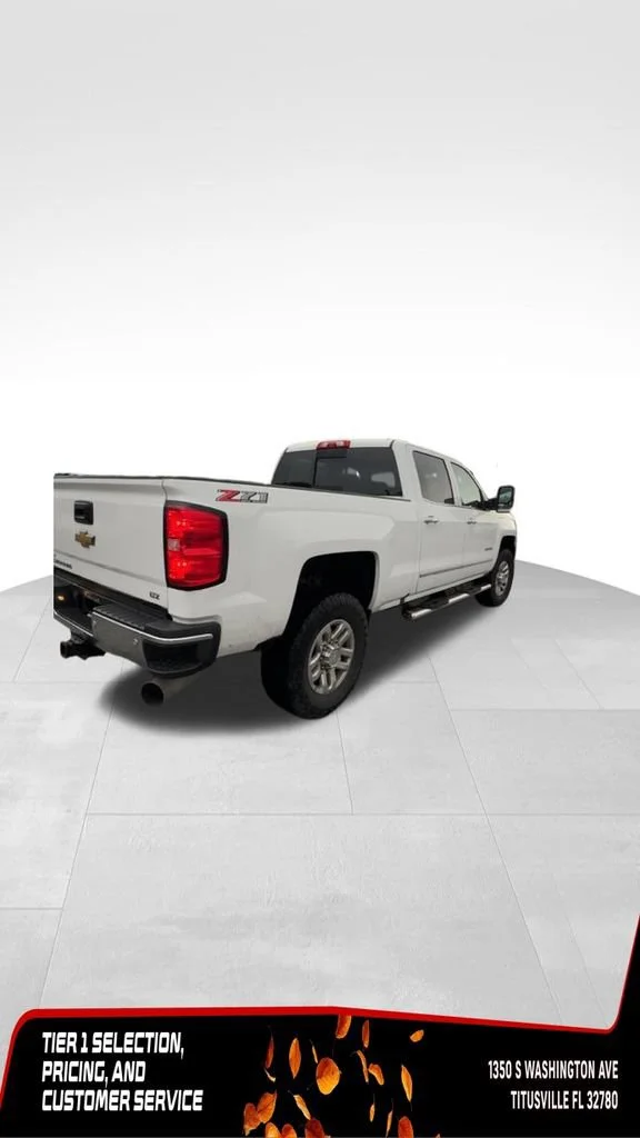 Used 2019 SUMMIT WHITE Chevrolet LTZ image 5