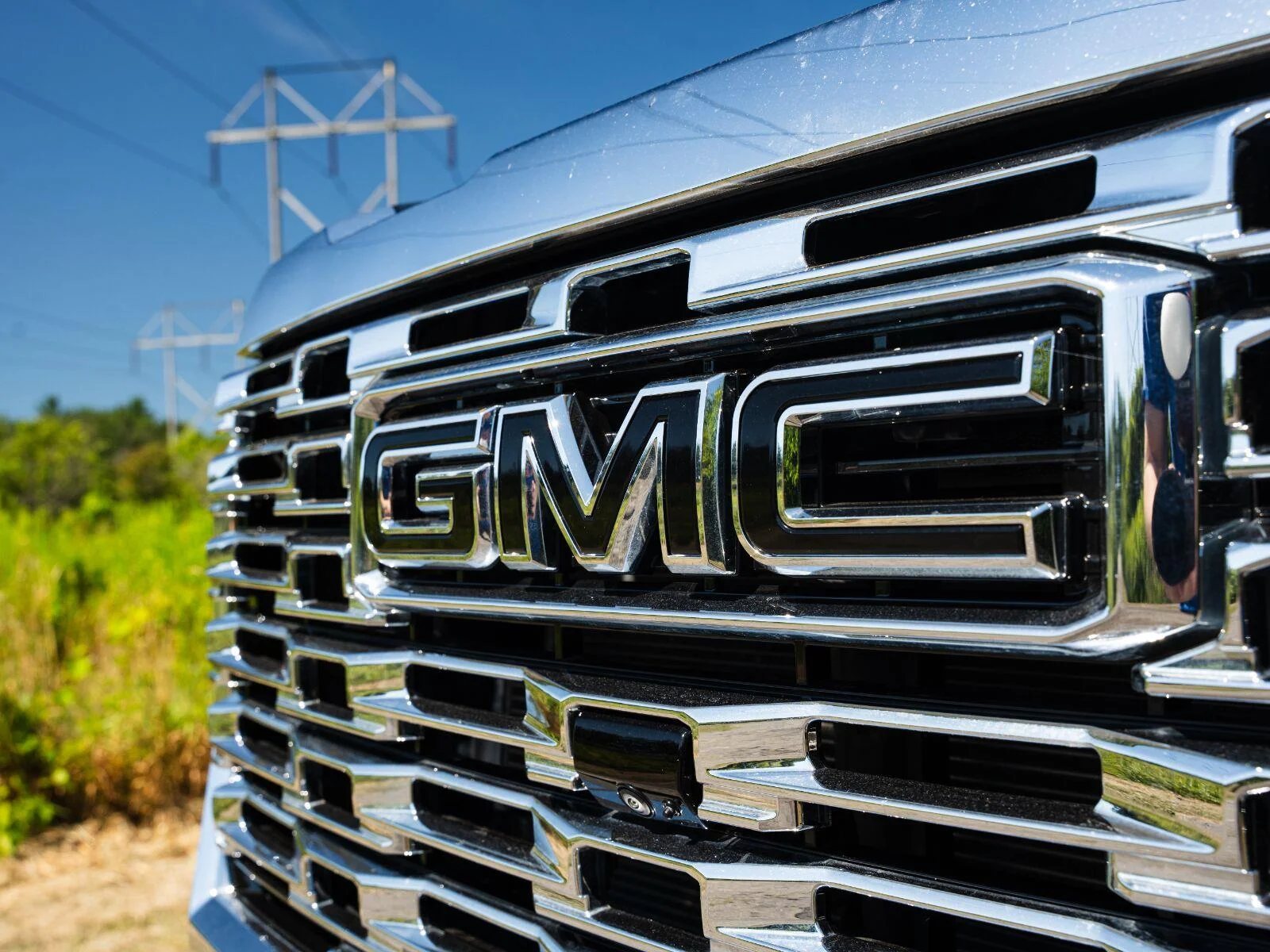 Used 2025 Onyx Black GMC Denali image 11