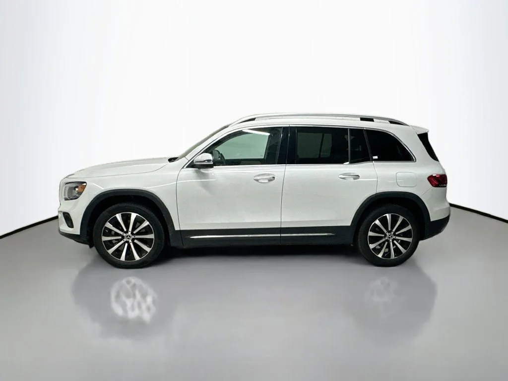 Used 2023 Digital White Metallic Mercedes-Benz GLB 250 image 2