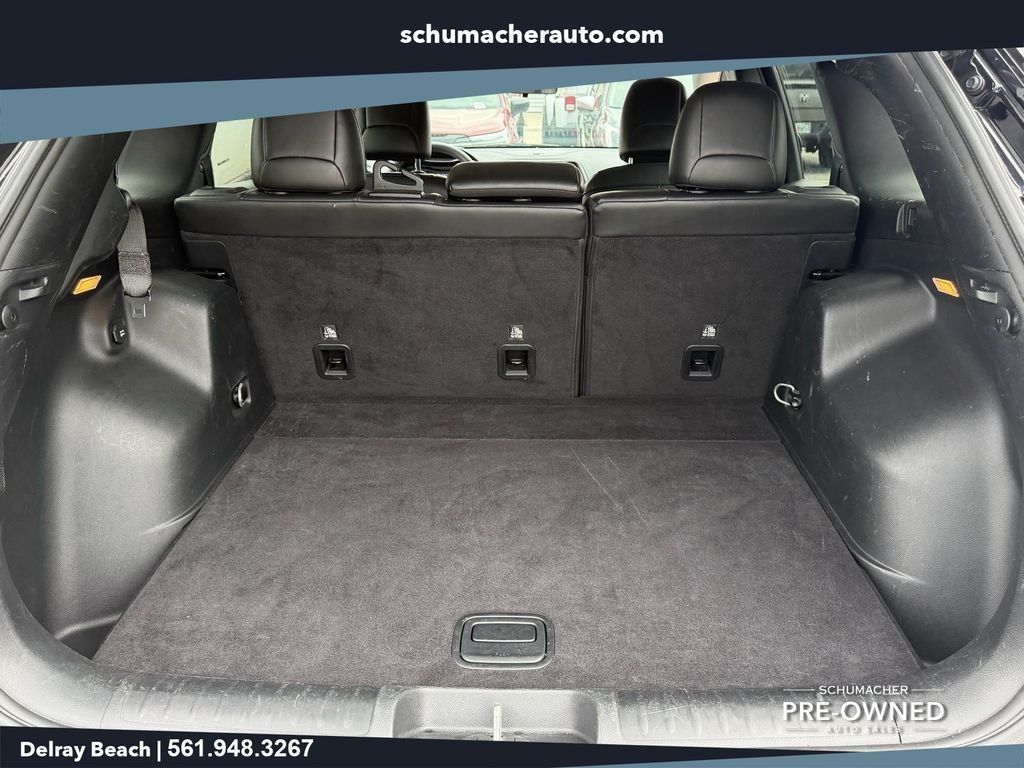 Used 2020 Black Jeep Latitude Plus image 15