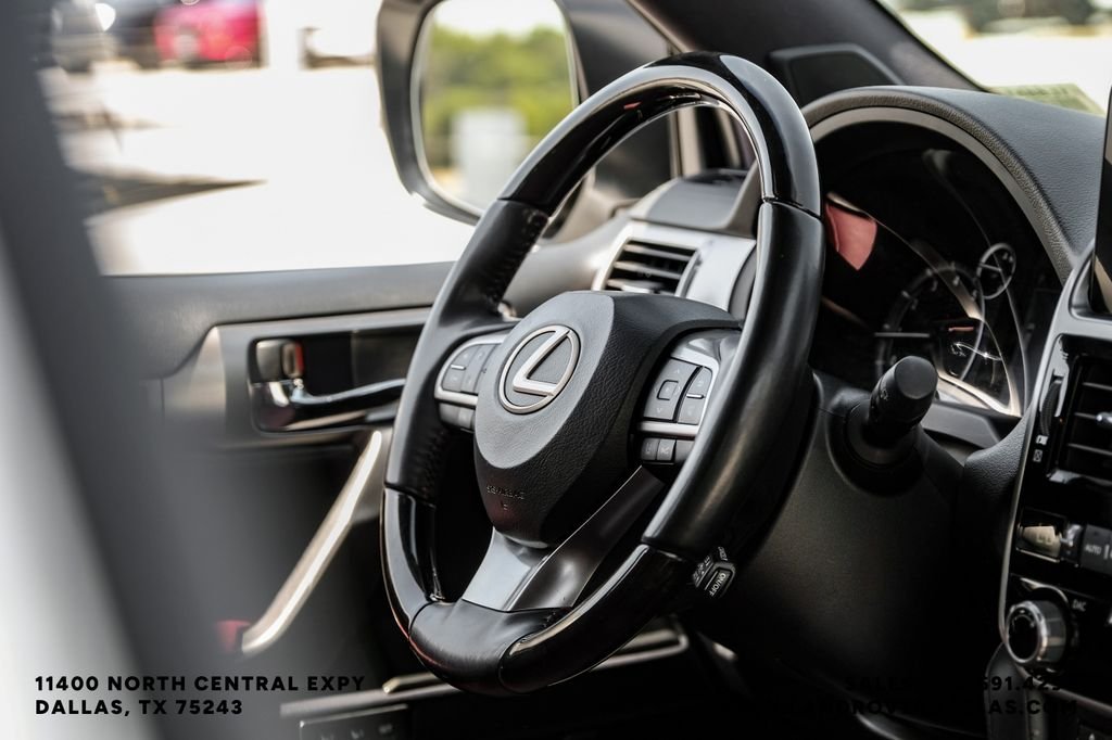 Used 2023 White Pearl Lexus 460 image 11