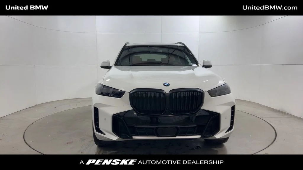 Used 2026 Alpine White BMW xDrive40i image 3