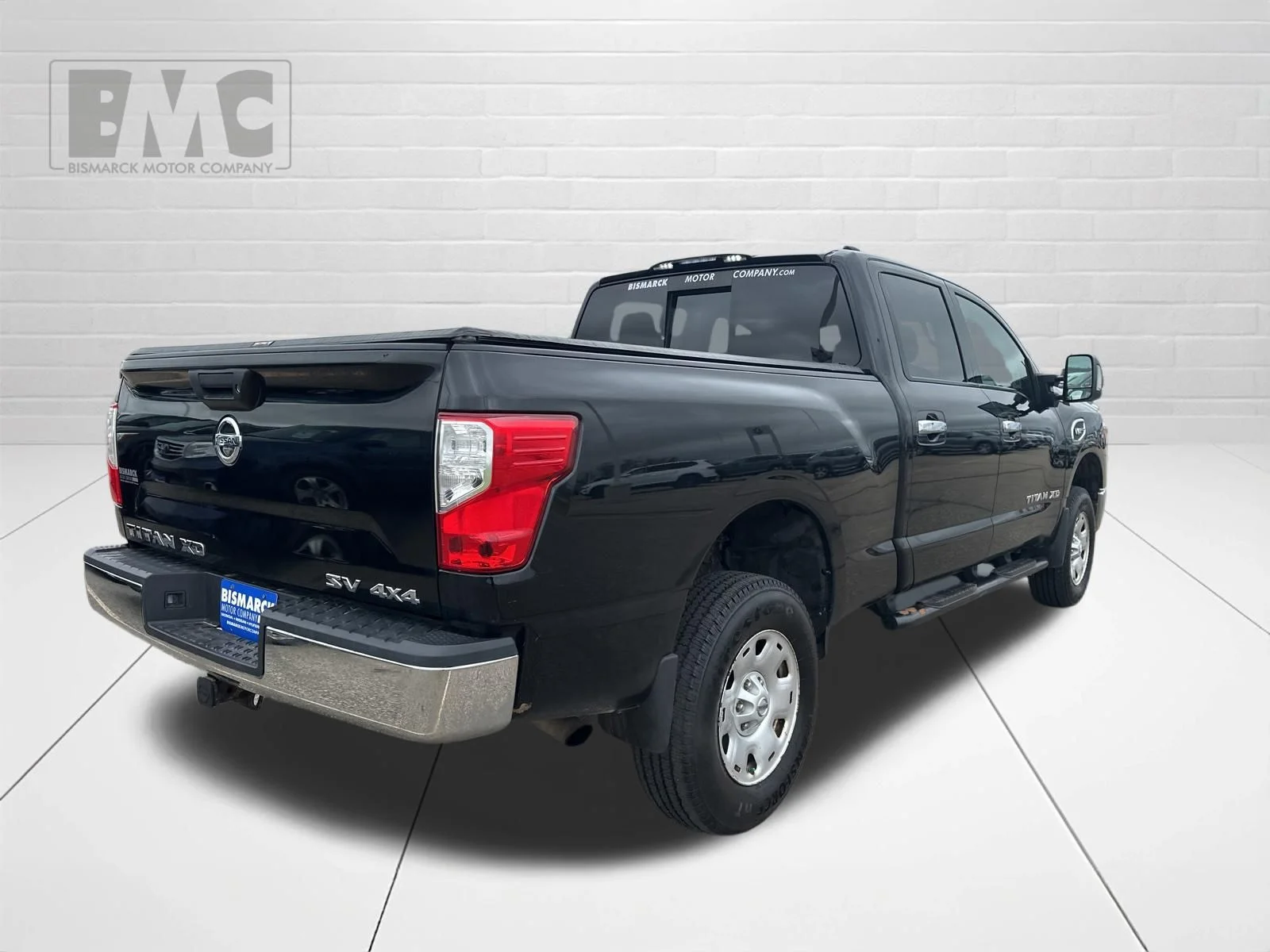 Used 2017 Black Nissan SV image 3