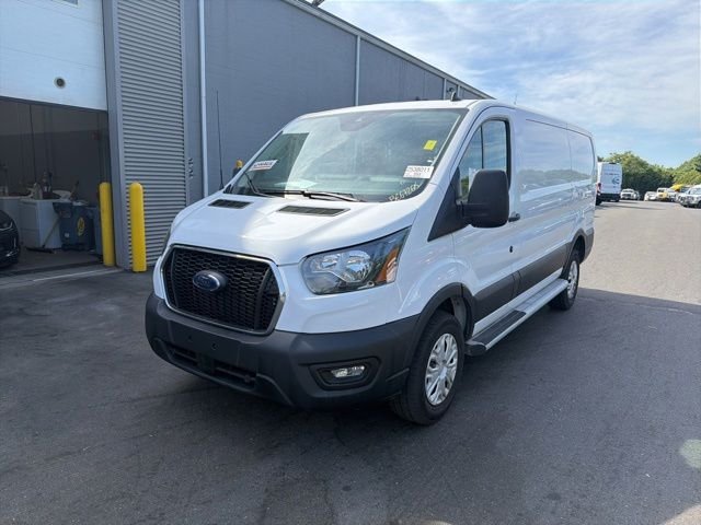 Used 2025 White Ford Base image 3