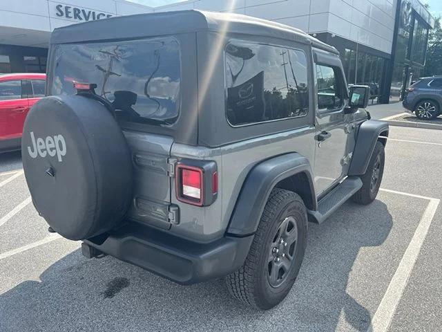 Used 2019 Gray Jeep Sport image 5