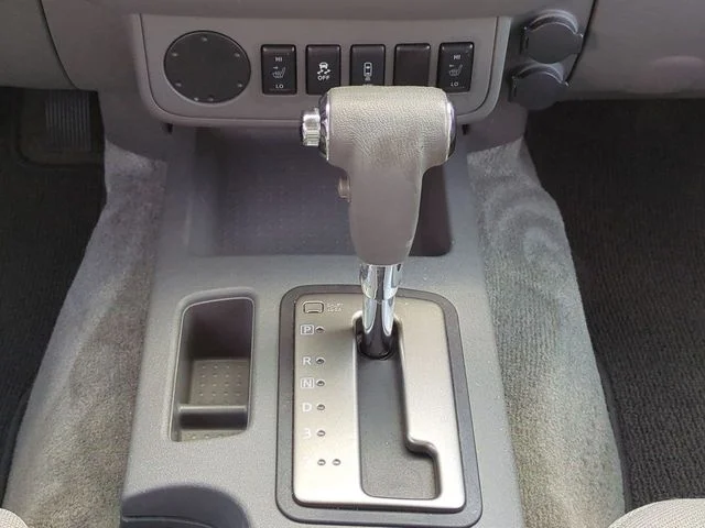 Used 2016 Gray Nissan SV image 18
