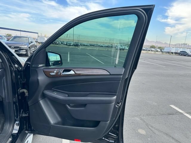 Used 2016 Black Mercedes-Benz GLE 350 image 34