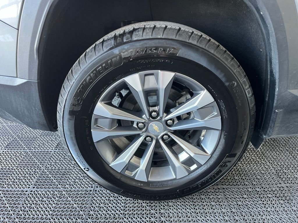 Used 2026 Gray Chevrolet LT image 26