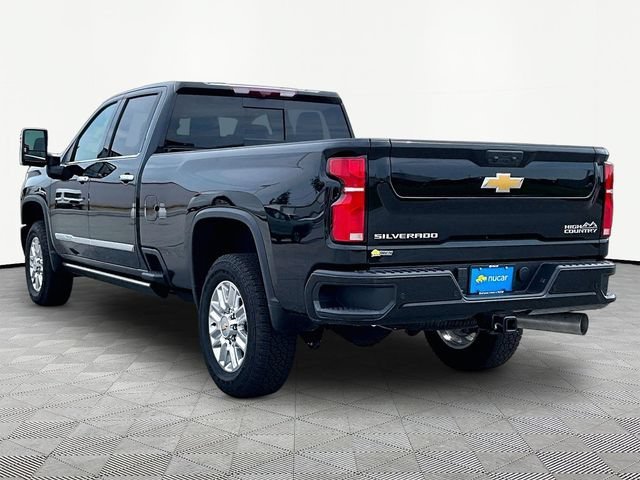 Used 2025 Black Chevrolet High Country image 4