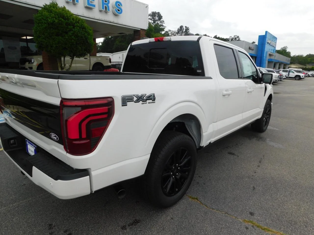 New 2026 Star White Metallic Tri-Coat Ford Platinum® image 10
