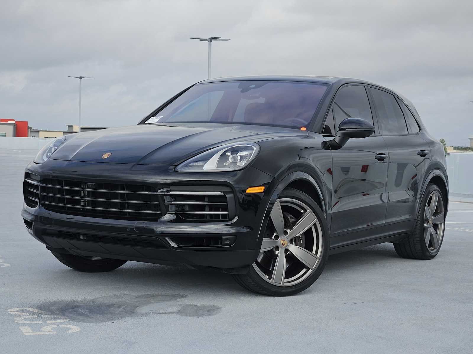 2023 Porsche Cayenne Base