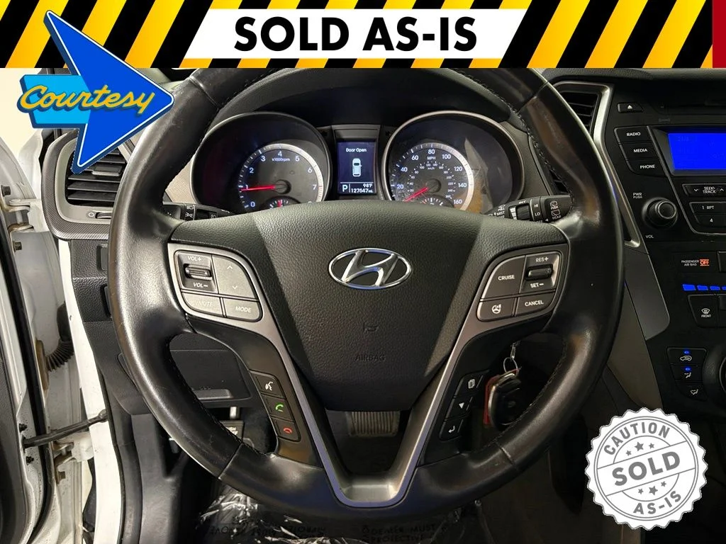 Used 2013 White Hyundai Base image 18