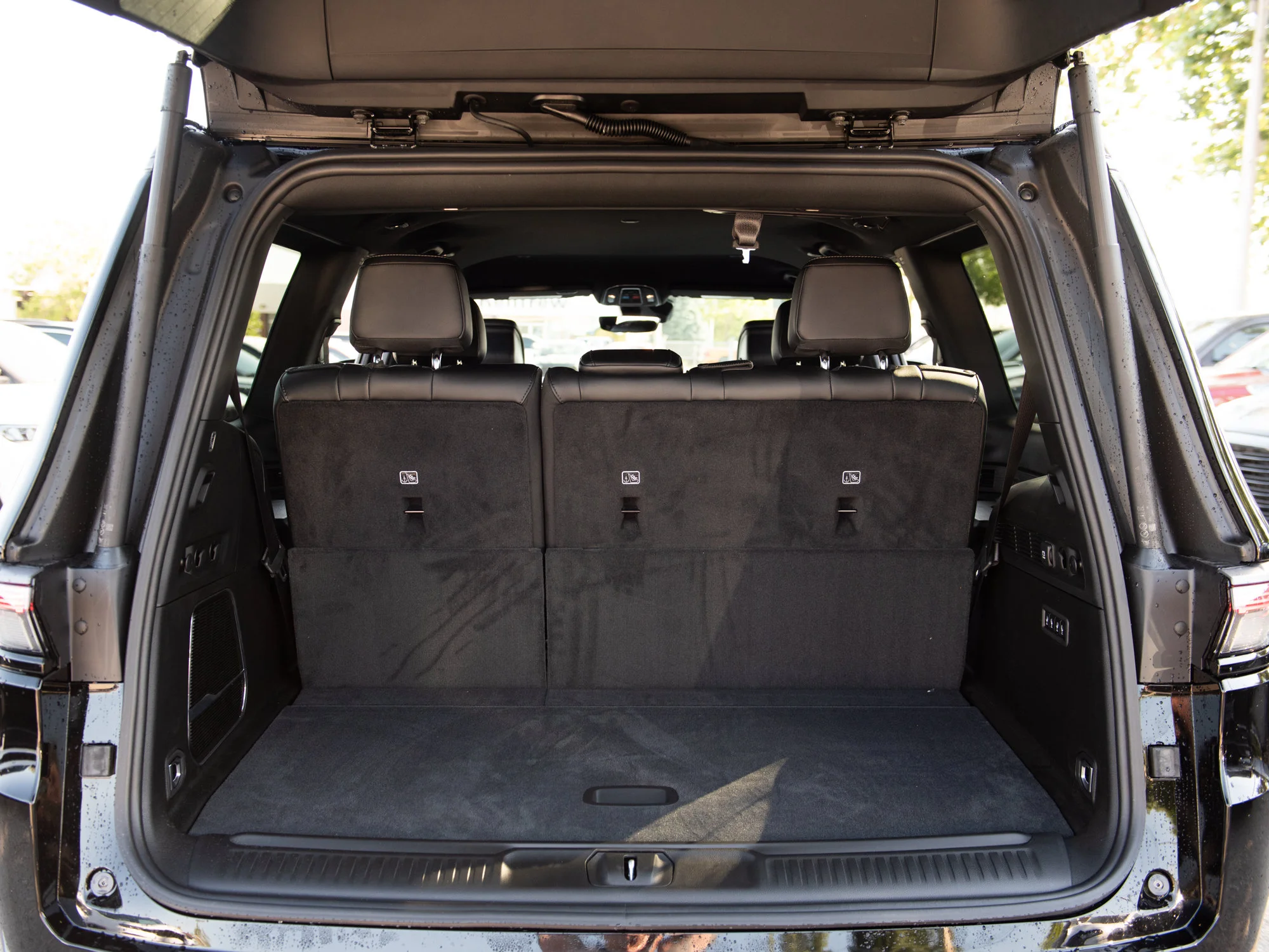 New 2026 Black Jeep Limited Altitude* image 28