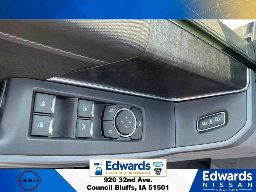 Used 2022 White Ford XLT image 22