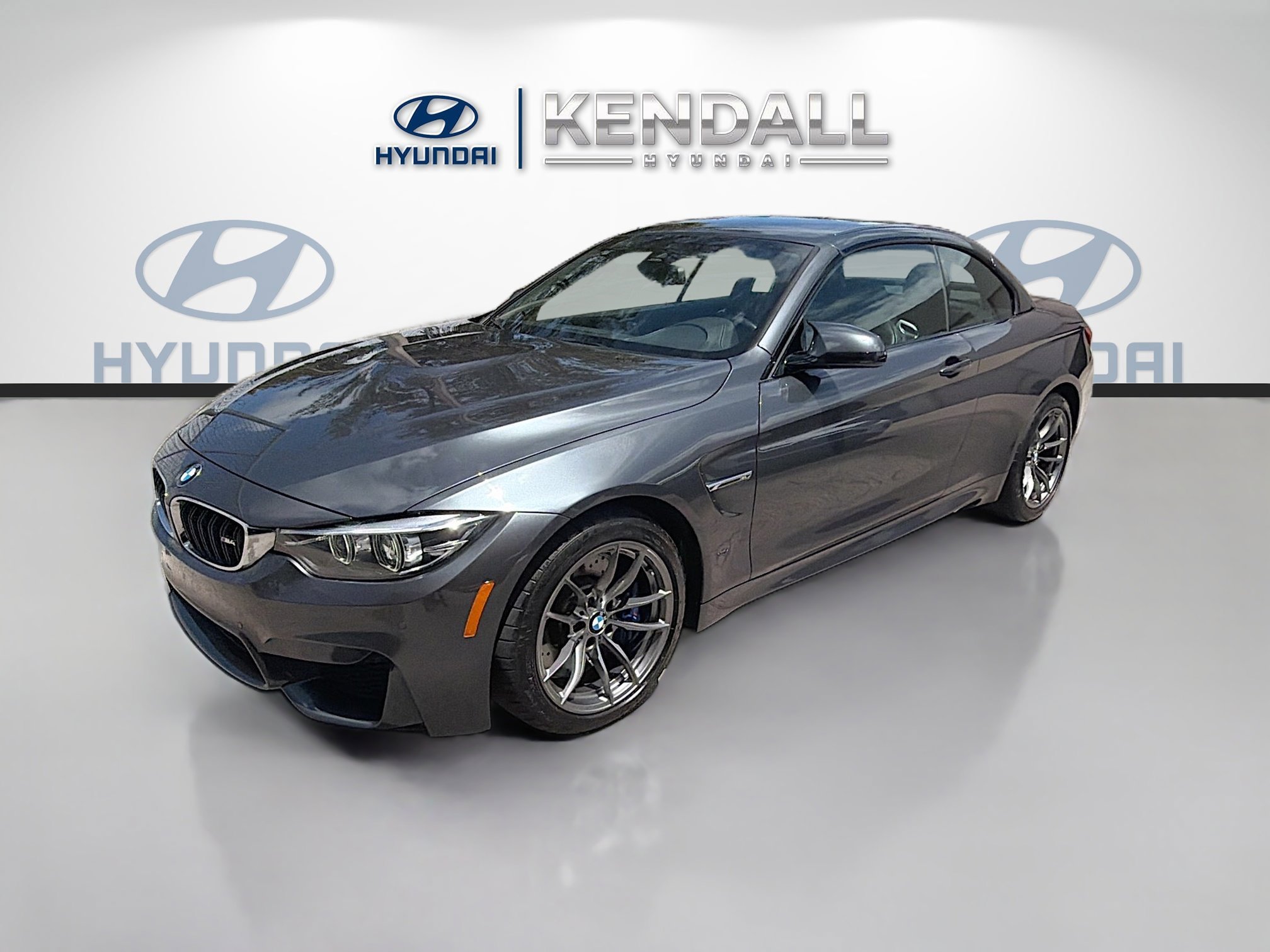 Used 2020 Mineral Gray Metallic BMW Base image 3